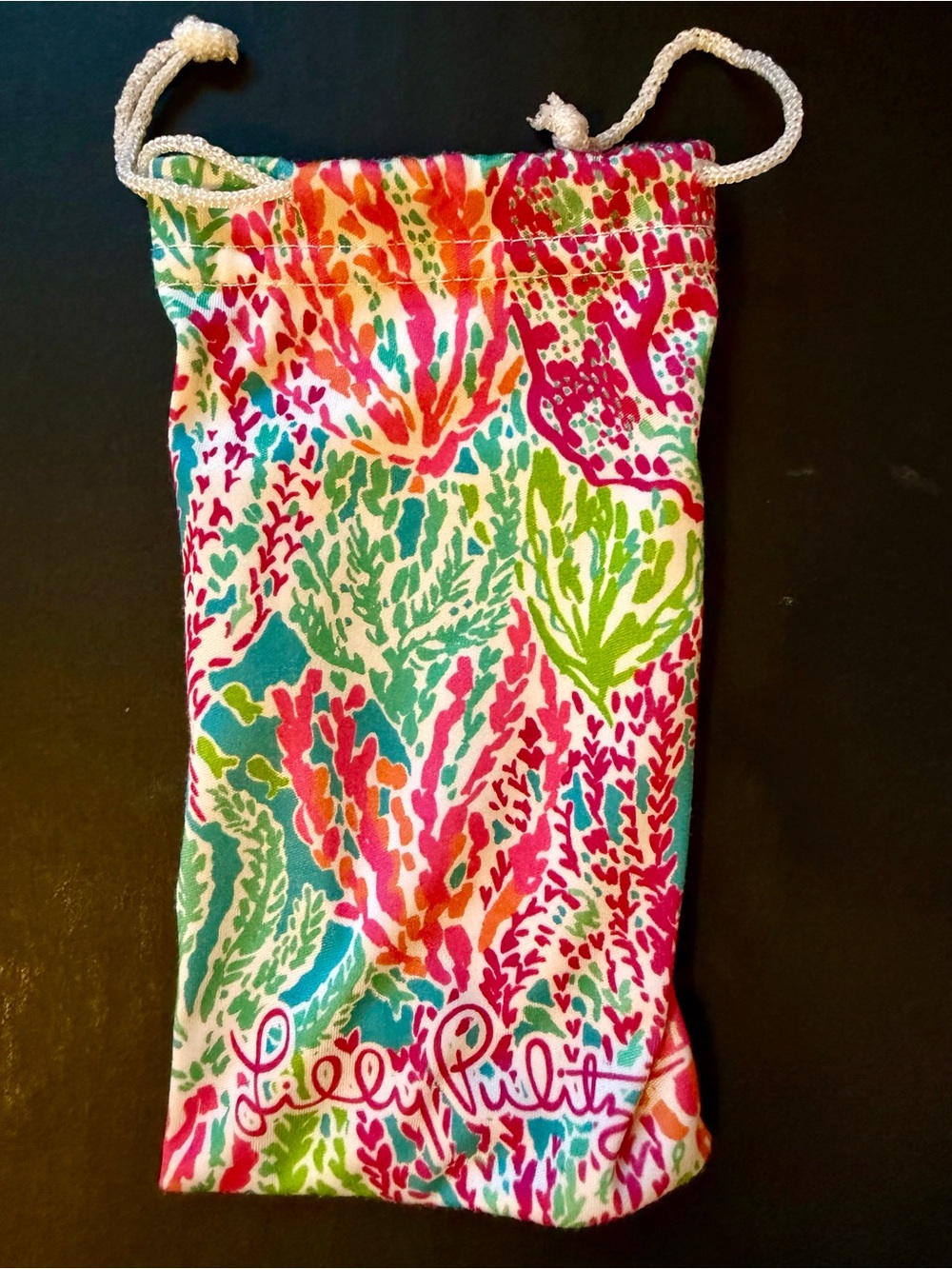 Lilly Pulitzer Sunglasses Bag Lovers Coral Pink Blue Green Bright Print Pattern